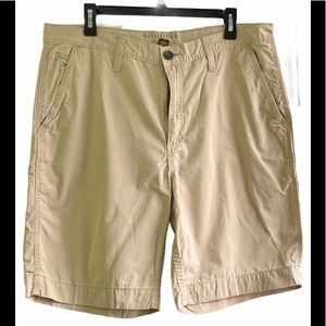 Sonoma khaki men’s shorts size 36 life + style